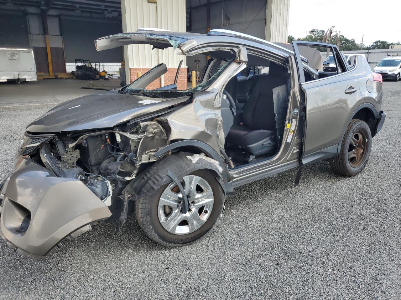 TOYOTA RAV4 LE