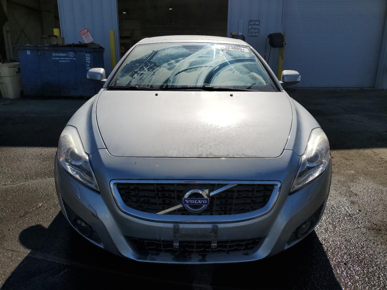 VOLVO C70 T5