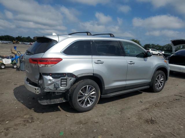 2019 TOYOTA HIGHLANDER SE - 5TDJZRFH6KS568491