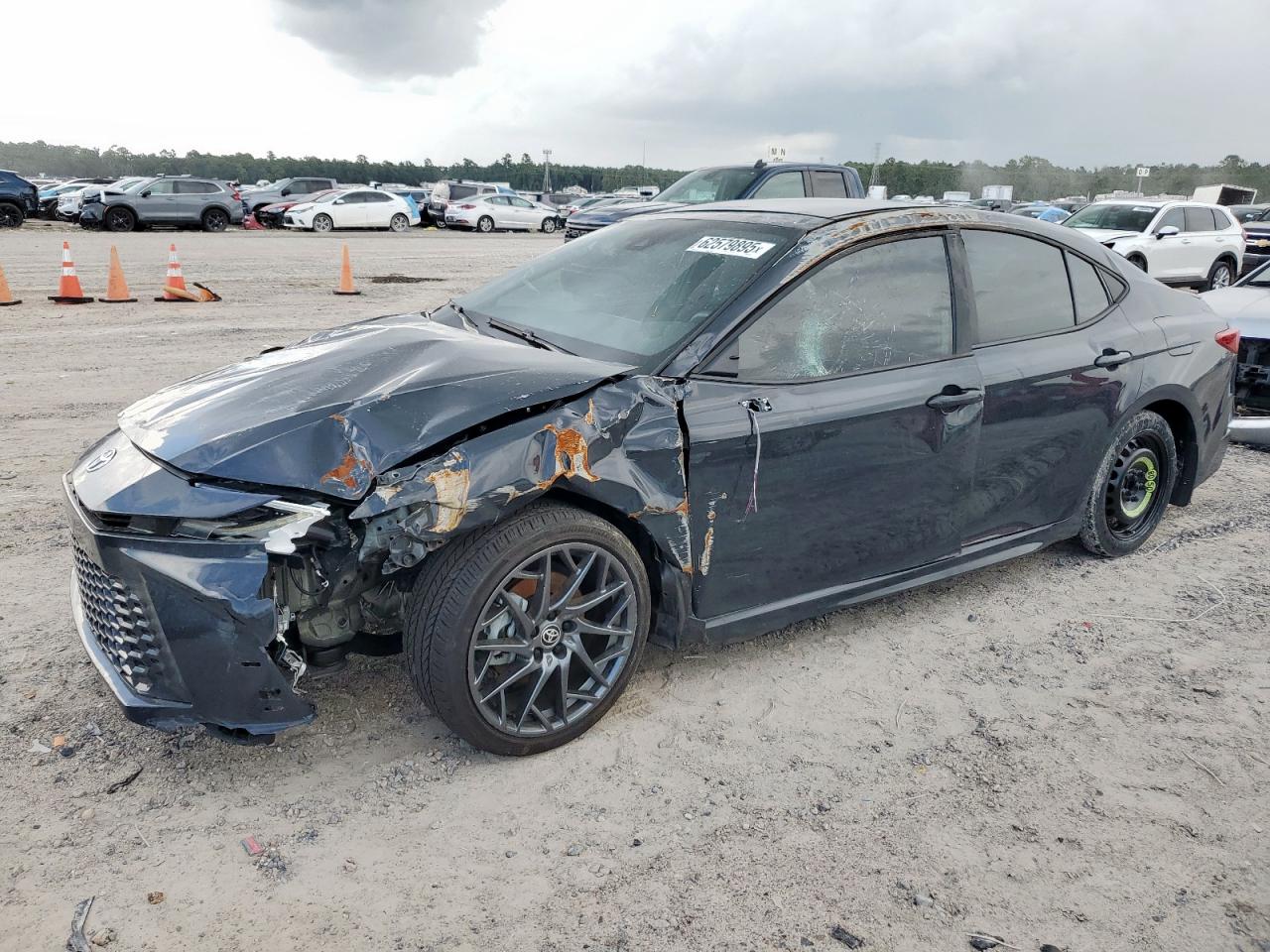 TOYOTA CAMRY XSE