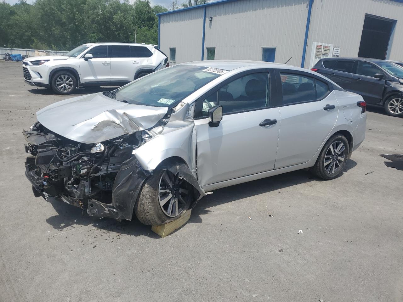 Lot #3296945822 2023 NISSAN VERSA S