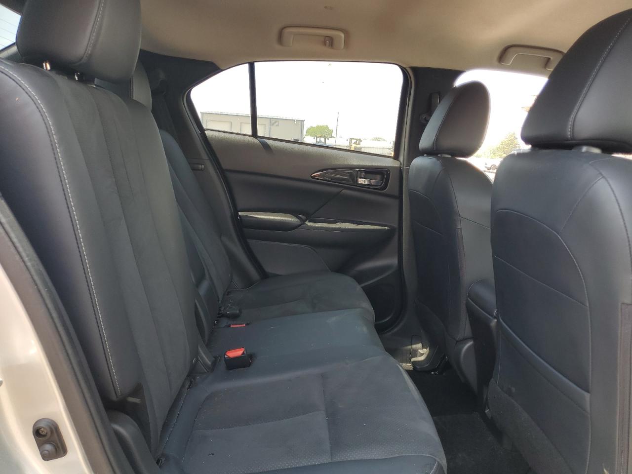 MITSUBISHI ECLIPSE SE