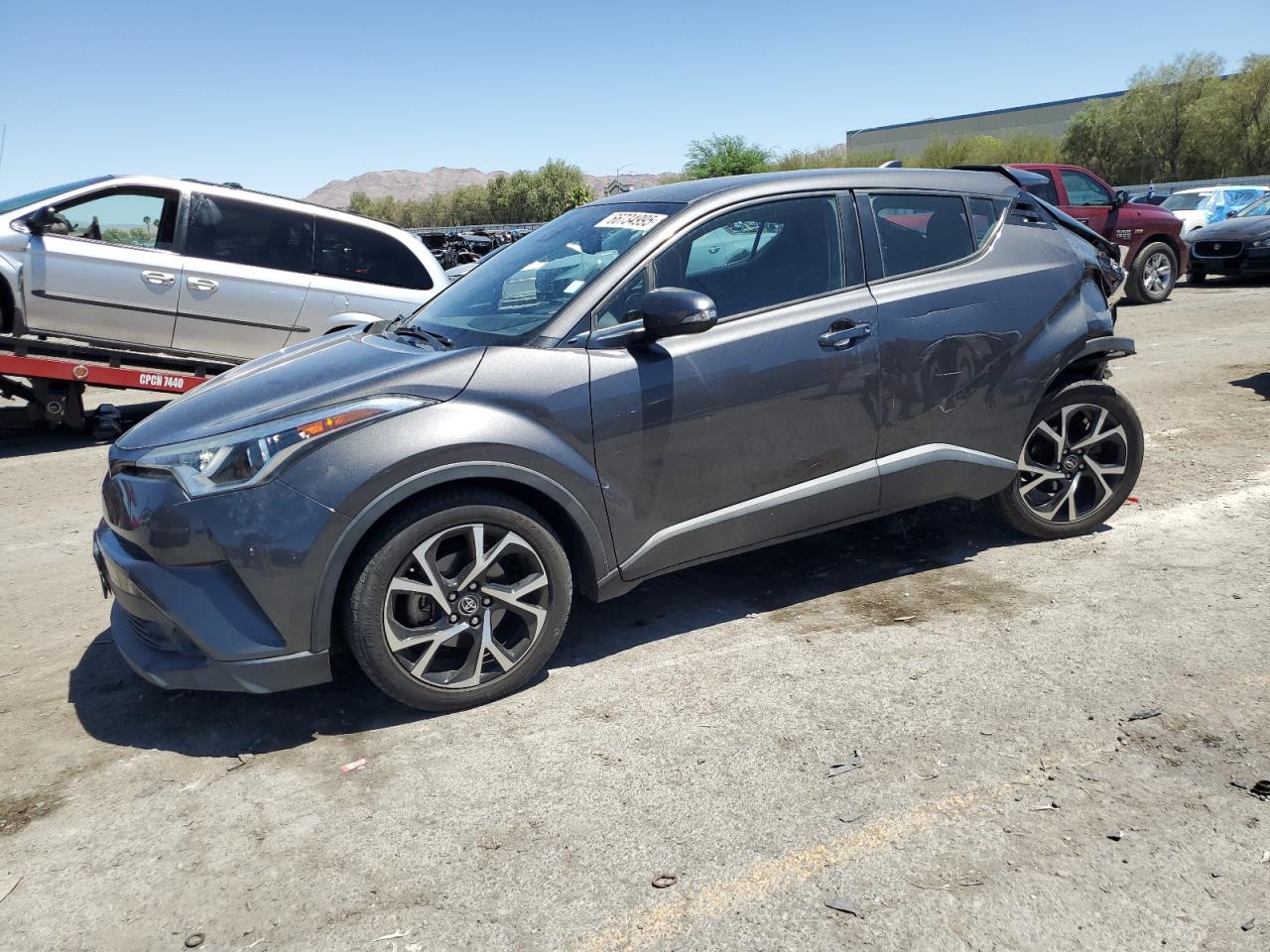 TOYOTA C-HR XLE