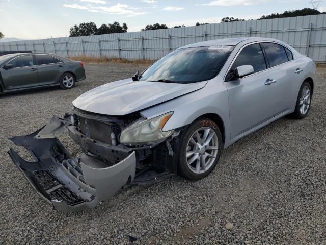NISSAN MAXIMA S