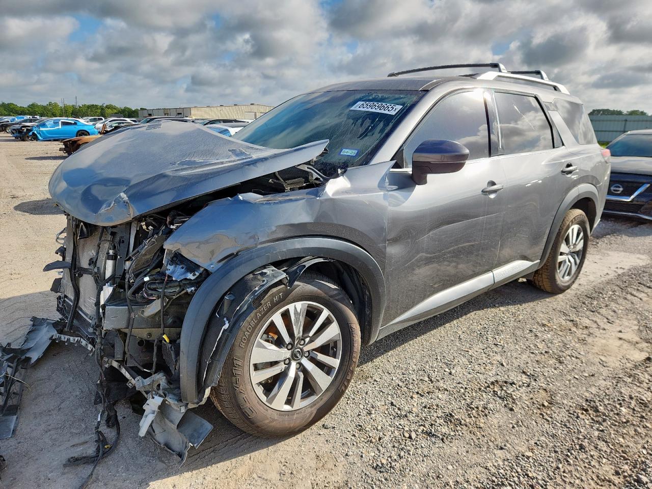 NISSAN PATHFINDER SL