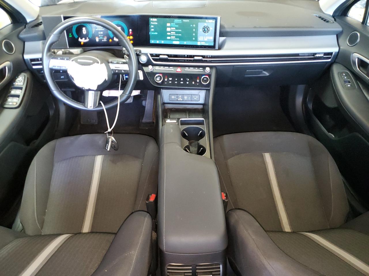 HYUNDAI SONATA HYBRID