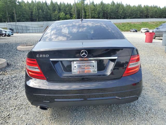 2013 MERCEDES-BENZ C 250 - WDDGF4HB2DR242077