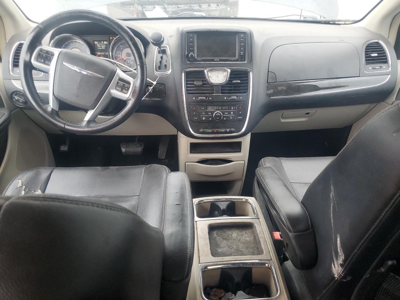 CHRYSLER TOWN & COUNTRY TOURING L