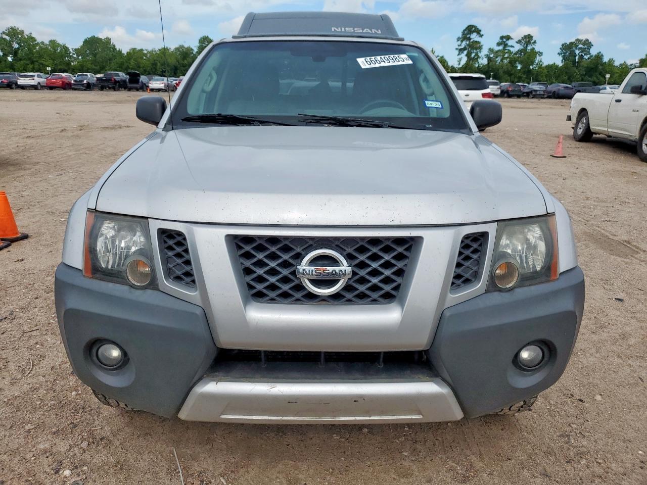 NISSAN XTERRA X