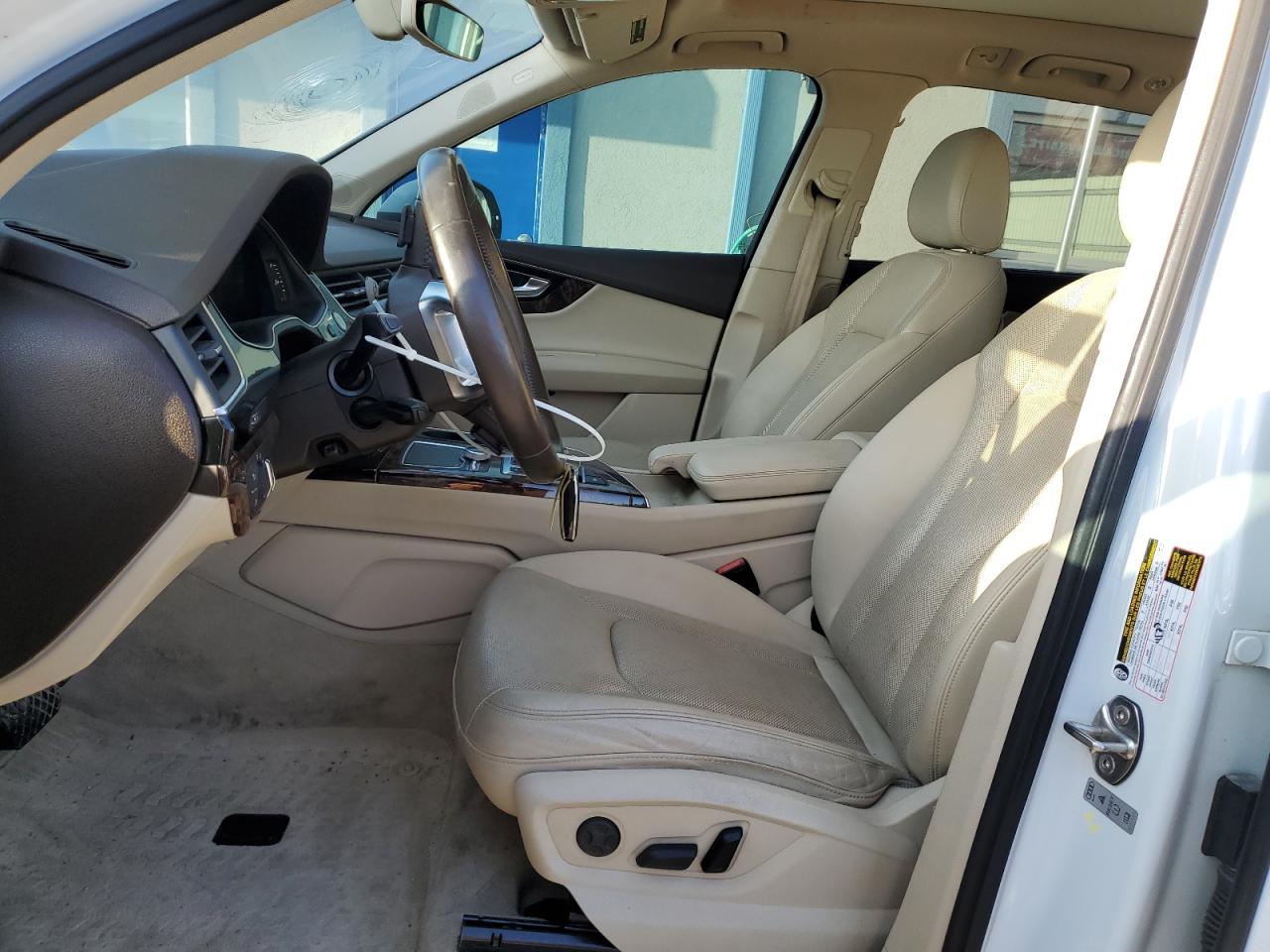 AUDI Q7 PREMIUM PLUS