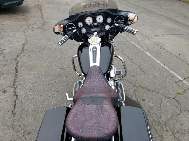2010 HARLEY-DAVIDSON FLHX 1HD1KB412AB651311