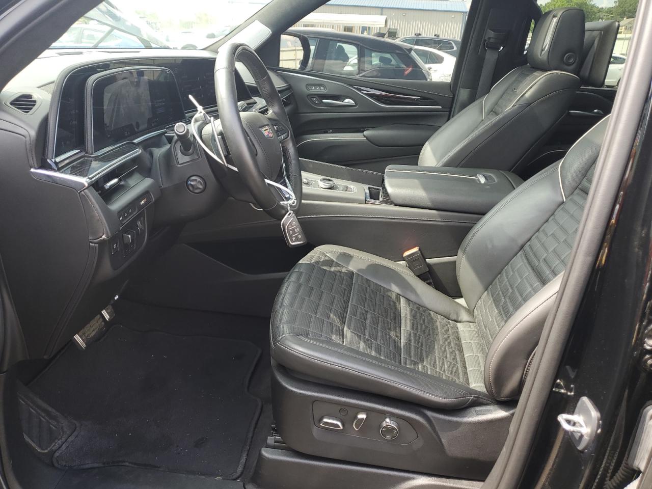 CADILLAC ESCALADE SPORT