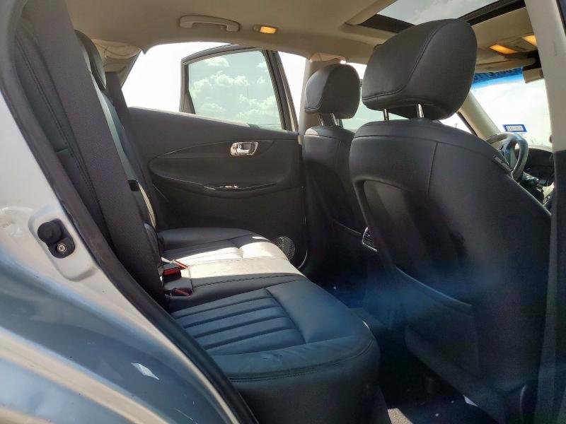 2017 INFINITI QX50 JN1BJ0RP8HM385675