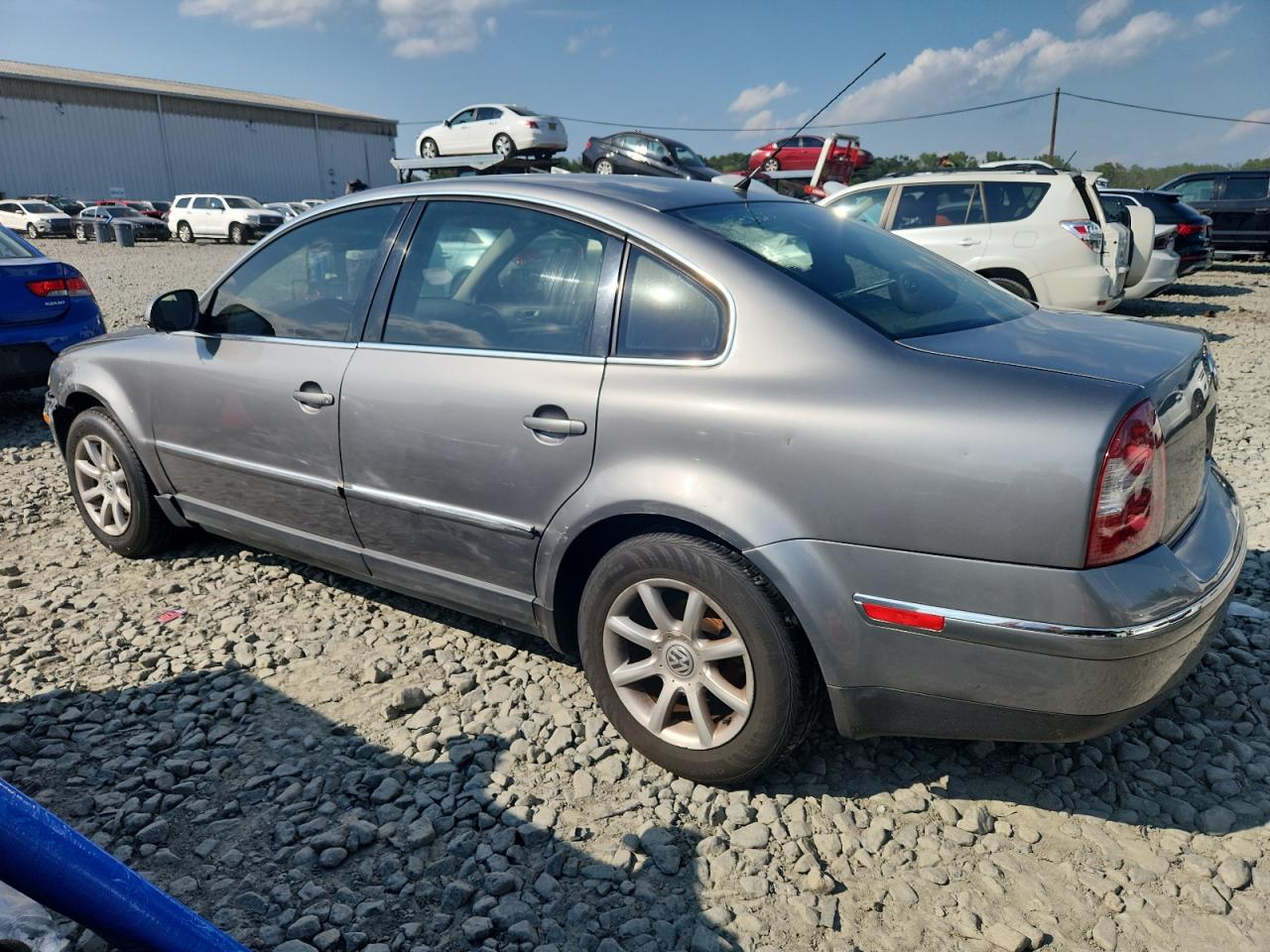 Lot #3222450249 2004 VOLKSWAGEN PASSAT GLS