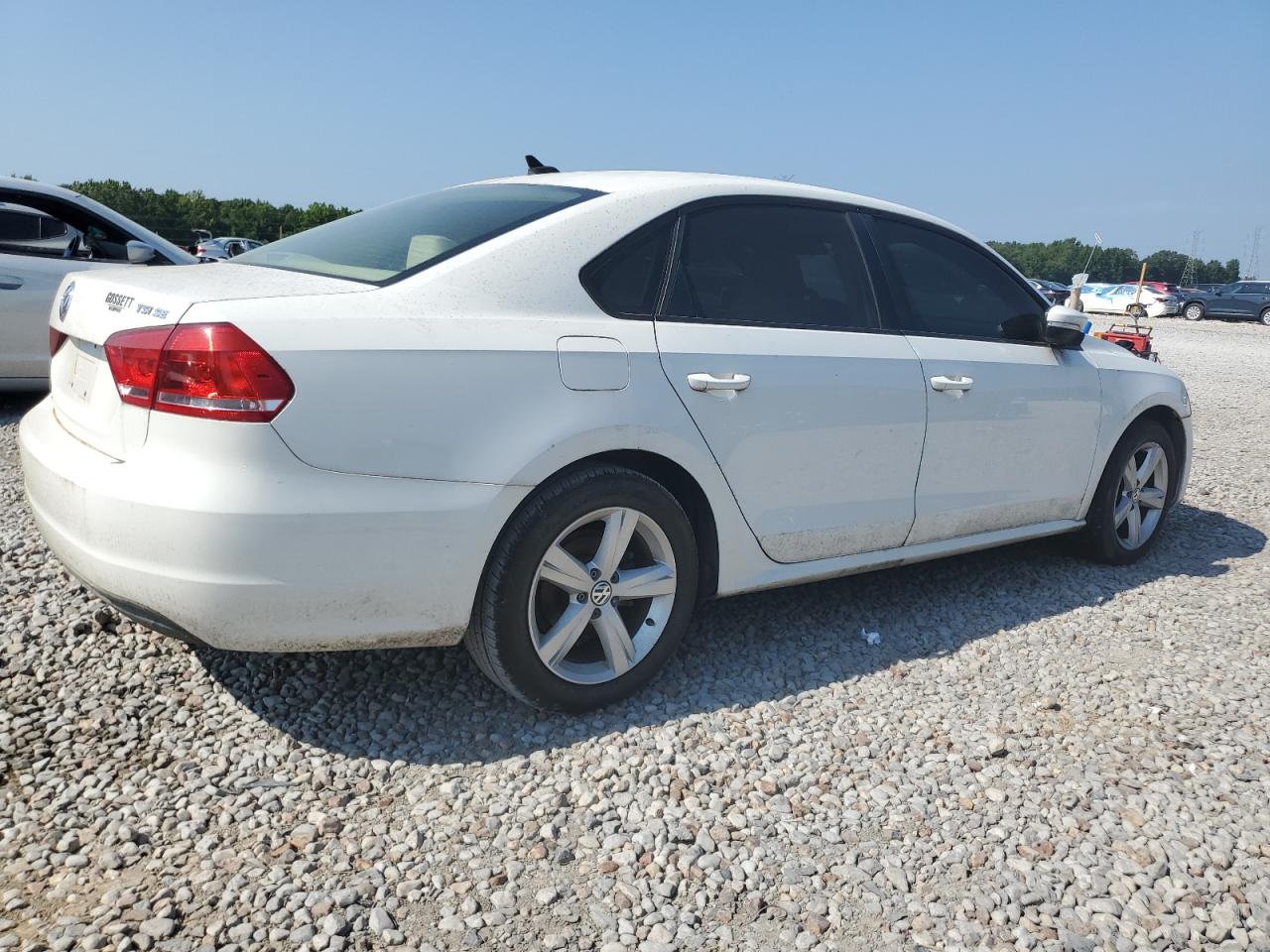 VOLKSWAGEN PASSAT SE