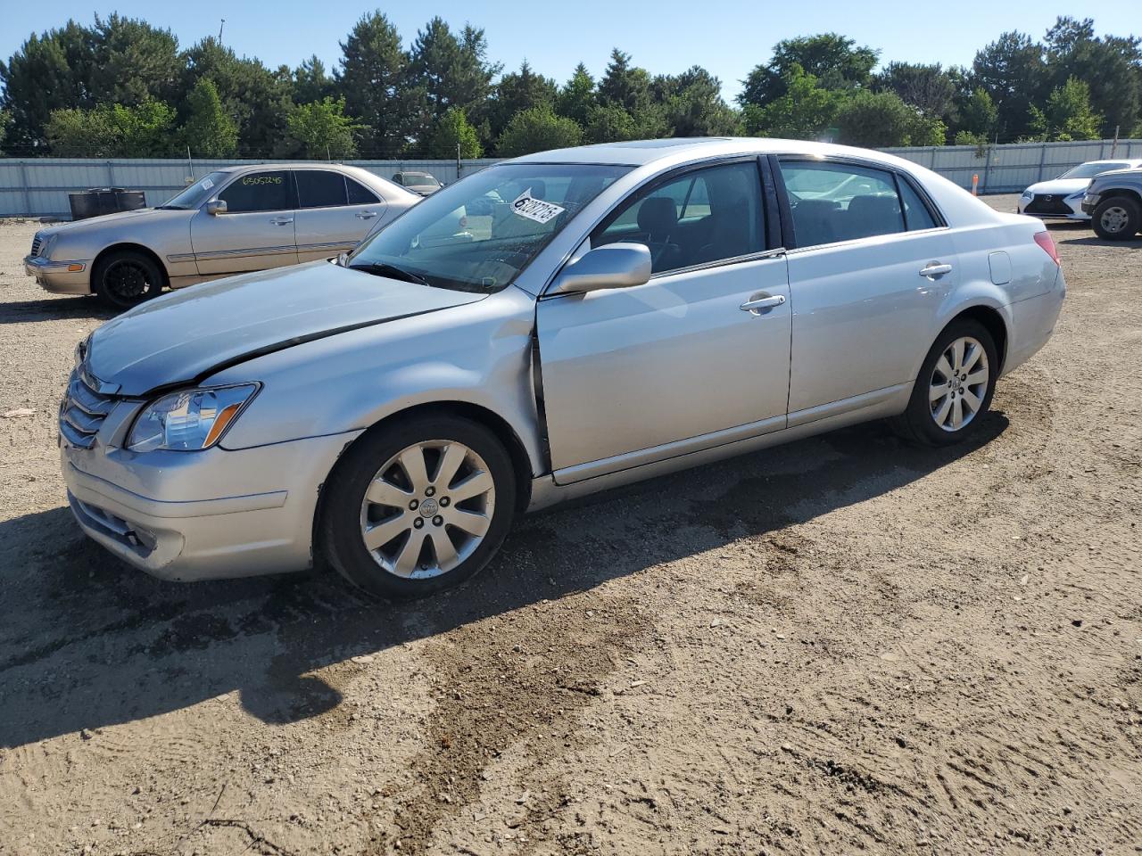 Lot #3290370757 2007 TOYOTA AVALON XL