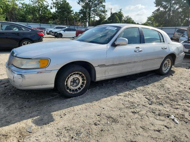 LINCOLN TOWN CAR E