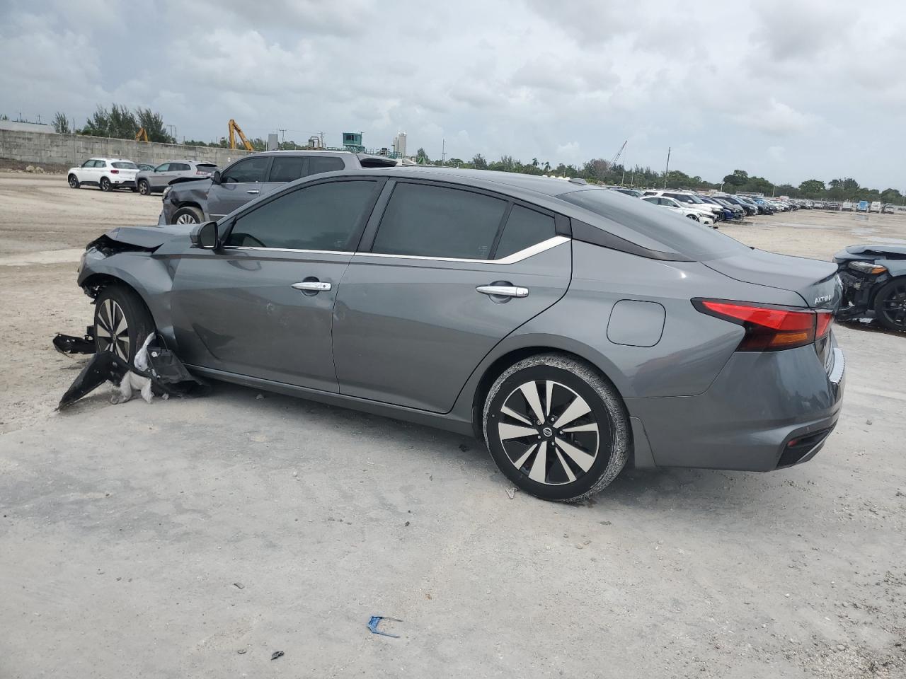 Lot #3319075257 2021 NISSAN ALTIMA SV