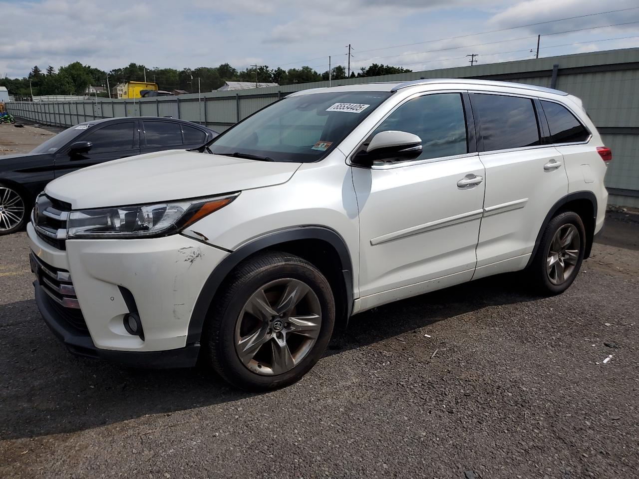 TOYOTA HIGHLANDER LIMITED