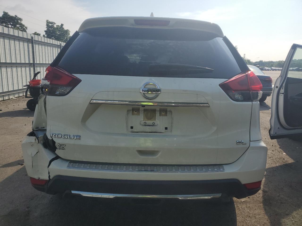 Nissan Rogue s 2018