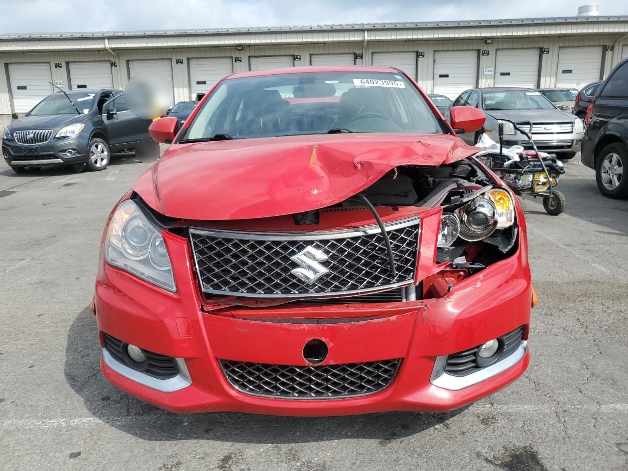 SUZUKI KIZASHI SPORT SLS