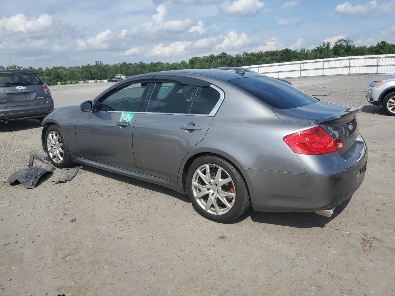 Infiniti G37 2012