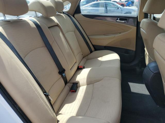 2015 HYUNDAI SONATA HYB KMHEC4A44FA139388