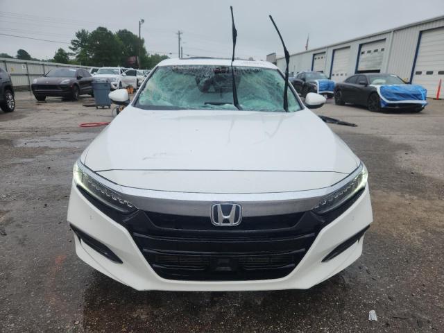 2018 HONDA ACCORD TOU 1HGCV2F97JA022302