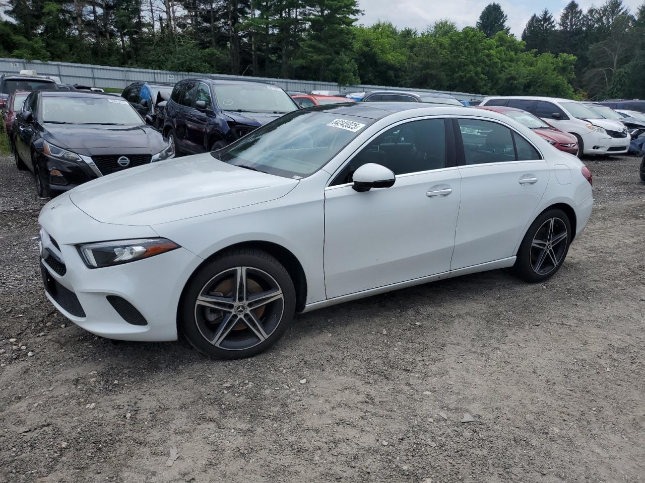 MERCEDES-BENZ A-CLASS 220 4MATIC