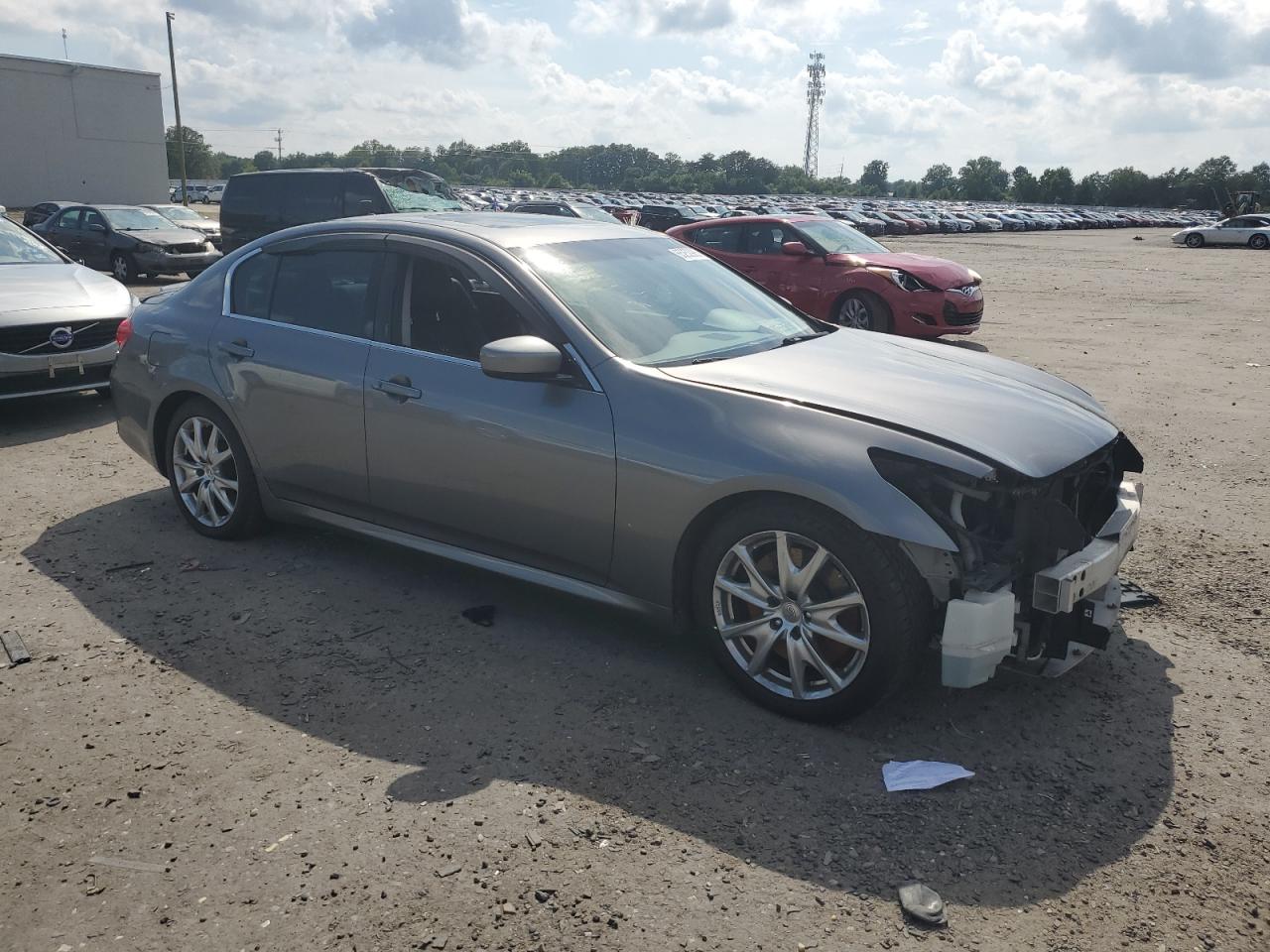 Infiniti G37 2012