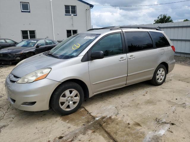 TOYOTA SIENNA CE