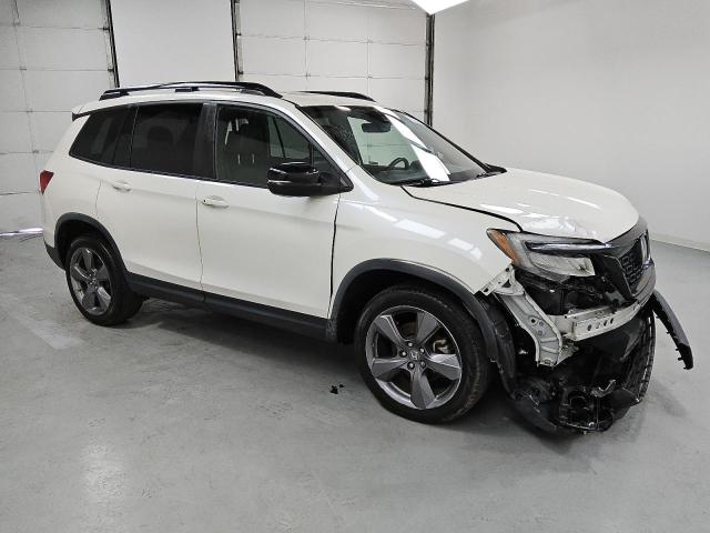 2019 HONDA PASSPORT T 5FNYF8H91KB017834