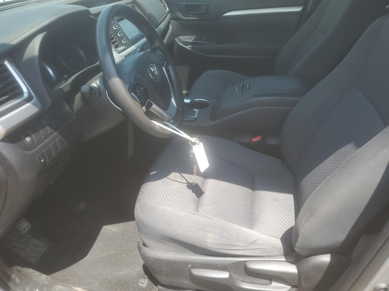 TOYOTA HIGHLANDER LE