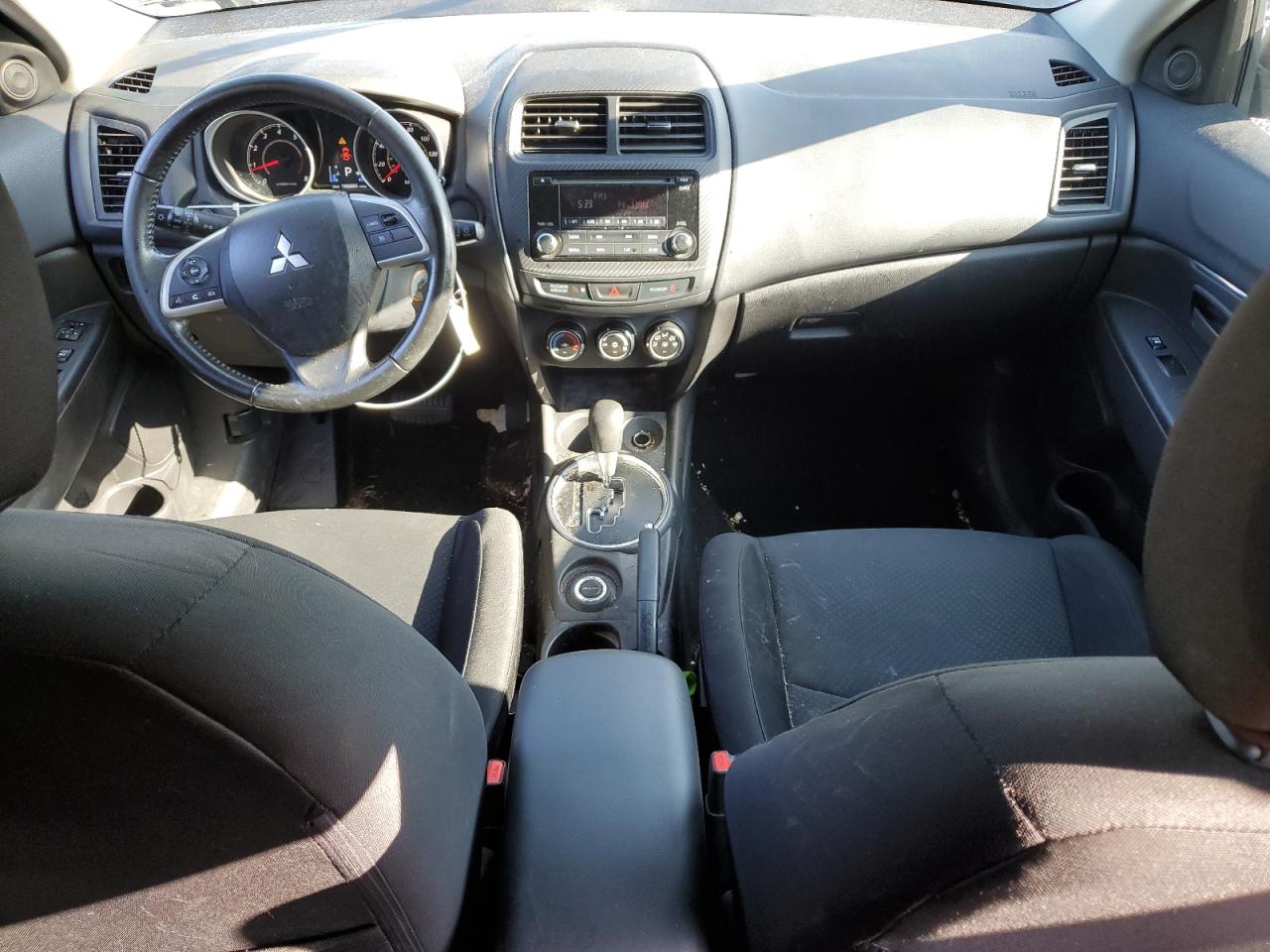 MITSUBISHI OUTLANDER ES