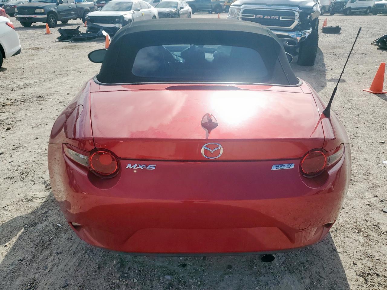 MAZDA MX-5 GRAND TOURING