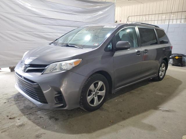 TOYOTA SIENNA LE