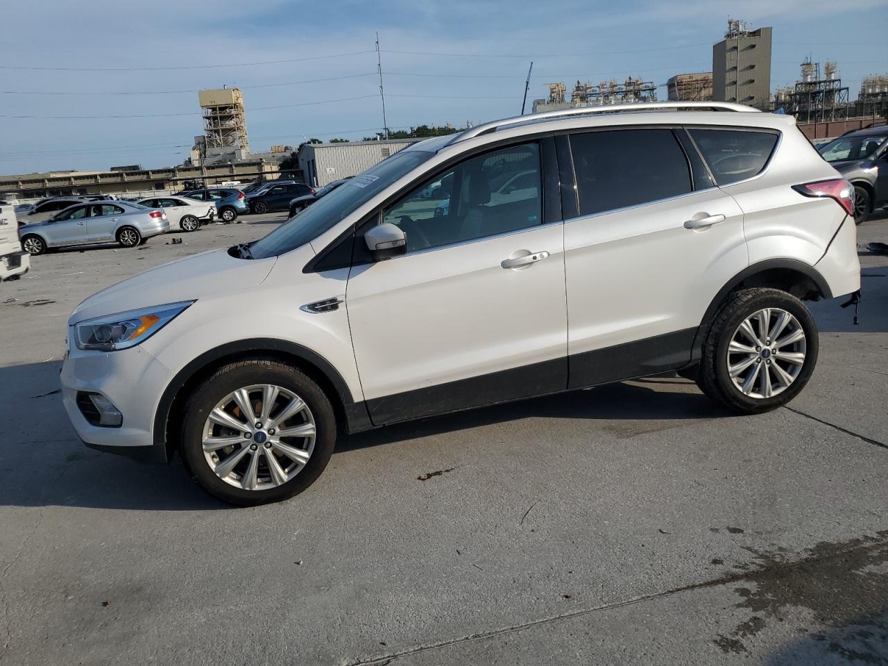 FORD ESCAPE TITANIUM