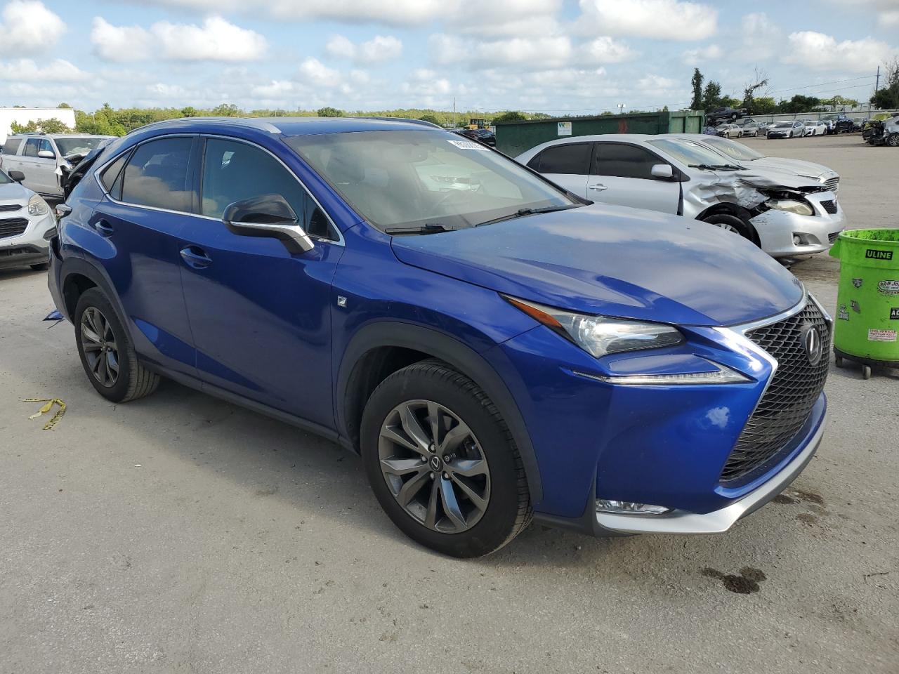 LEXUS NX 200T BASE