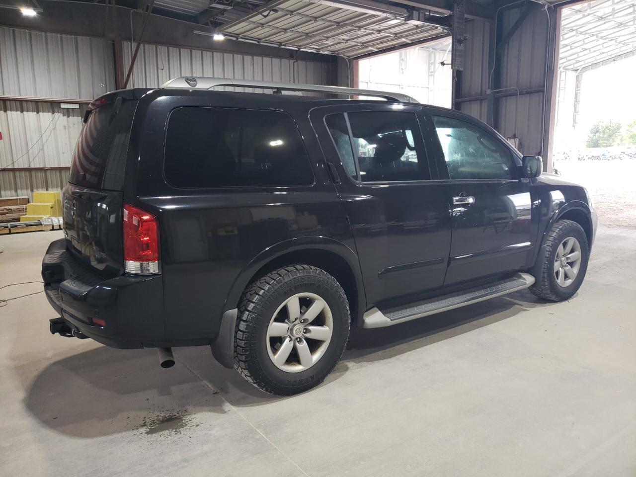 NISSAN ARMADA SV