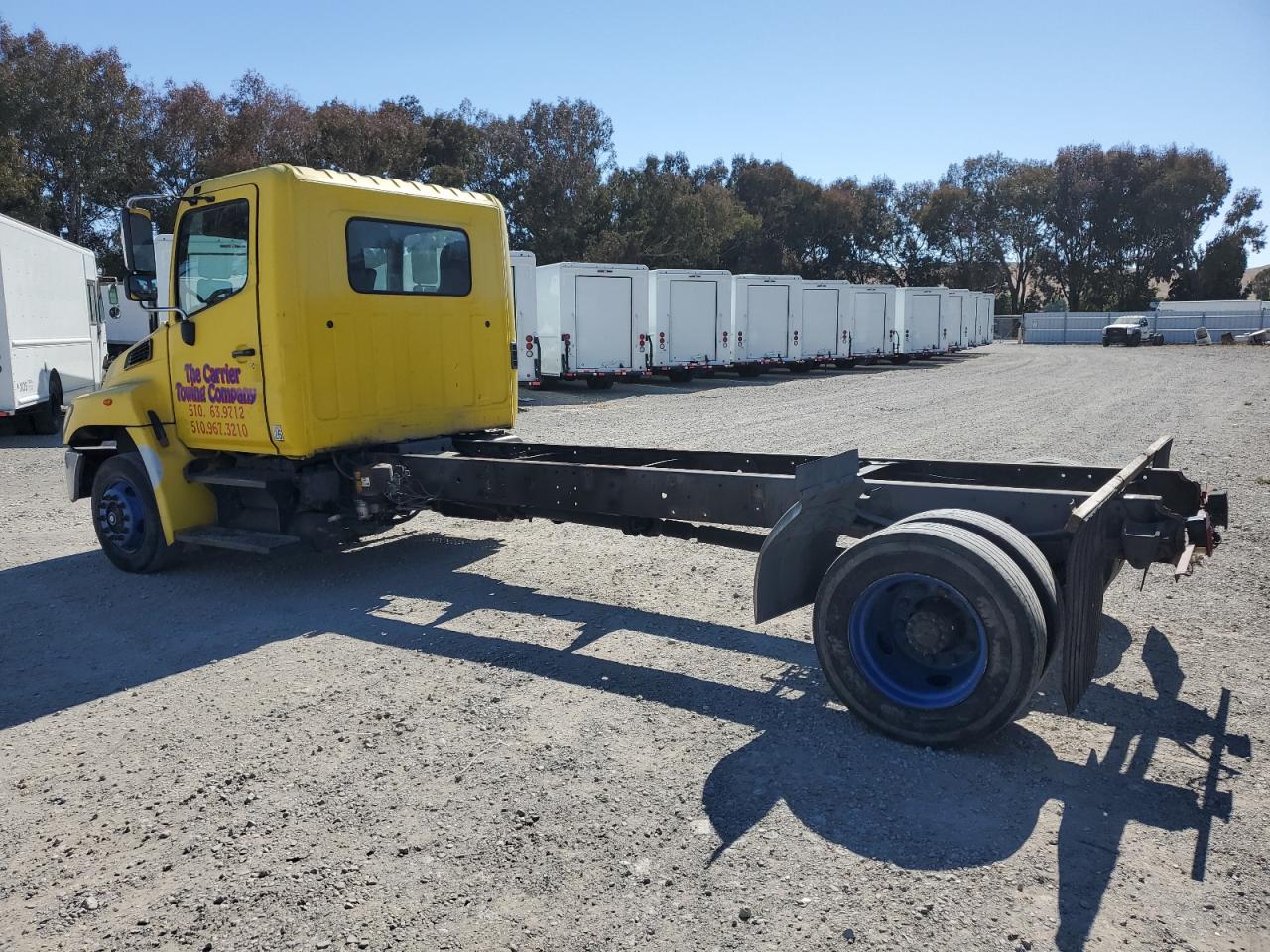 Lot #3302835901 2010 HINO 258/268