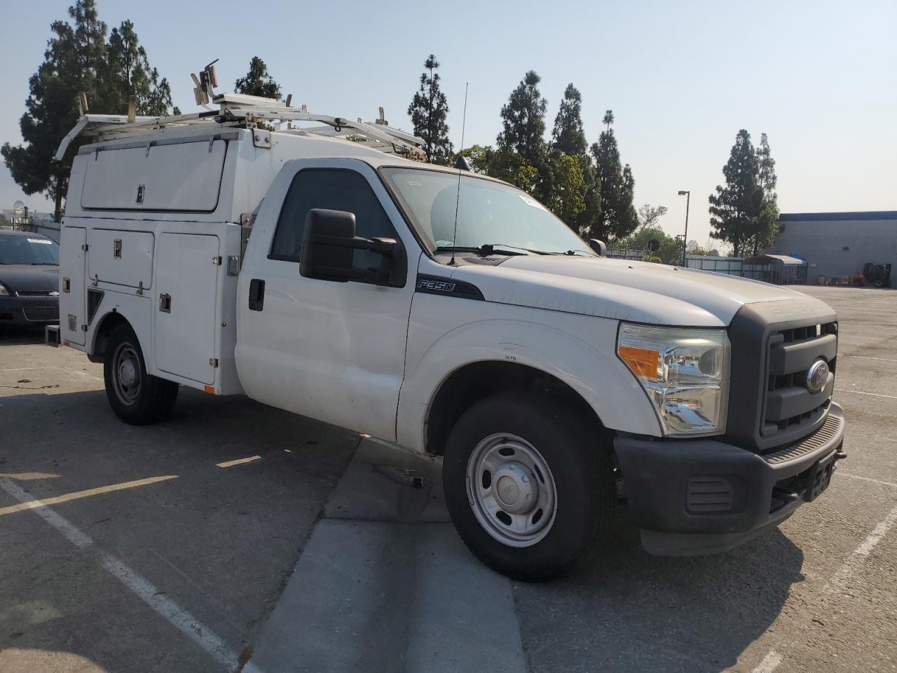 FORD F-350 SUPER DUTY
