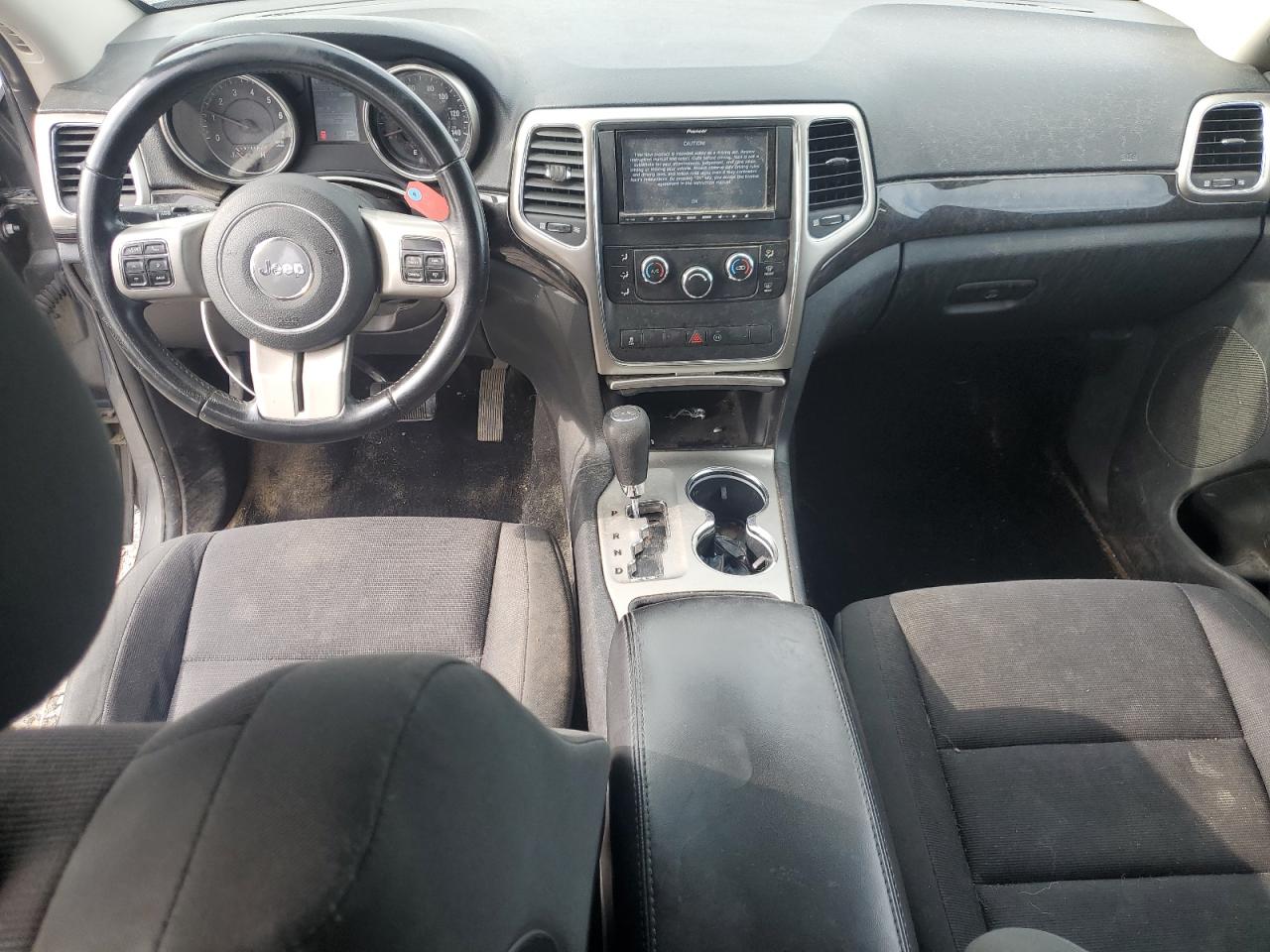 JEEP GRAND CHEROKEE LAREDO