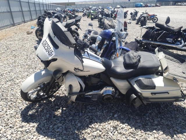2015 HARLEY-DAVIDSON FLHXS STRE 1HD1KRM1XFB633719