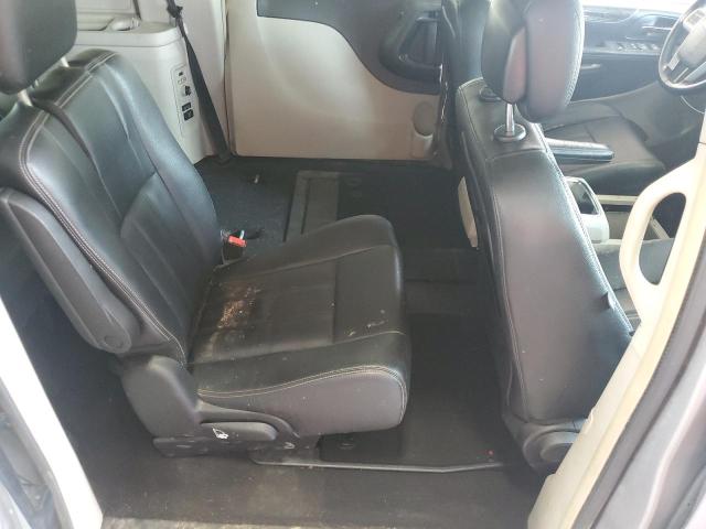 2016 CHRYSLER TOWN & COU - 2C4RC1BG5GR260022