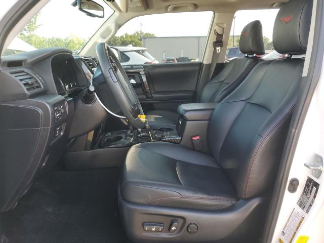 2019 TOYOTA 4RUNNER SR JTEBU5JR5K5690112
