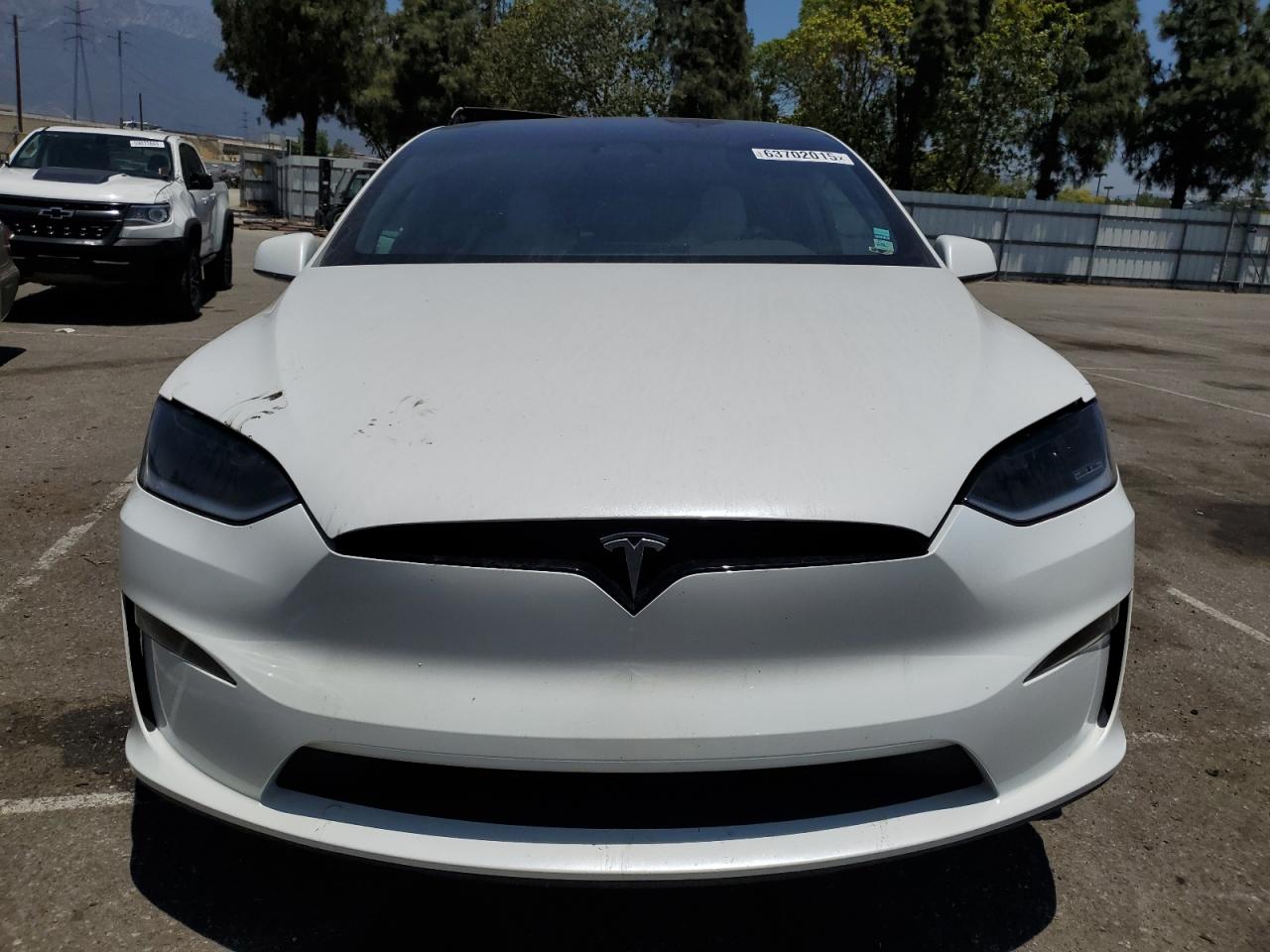 TESLA MODEL X