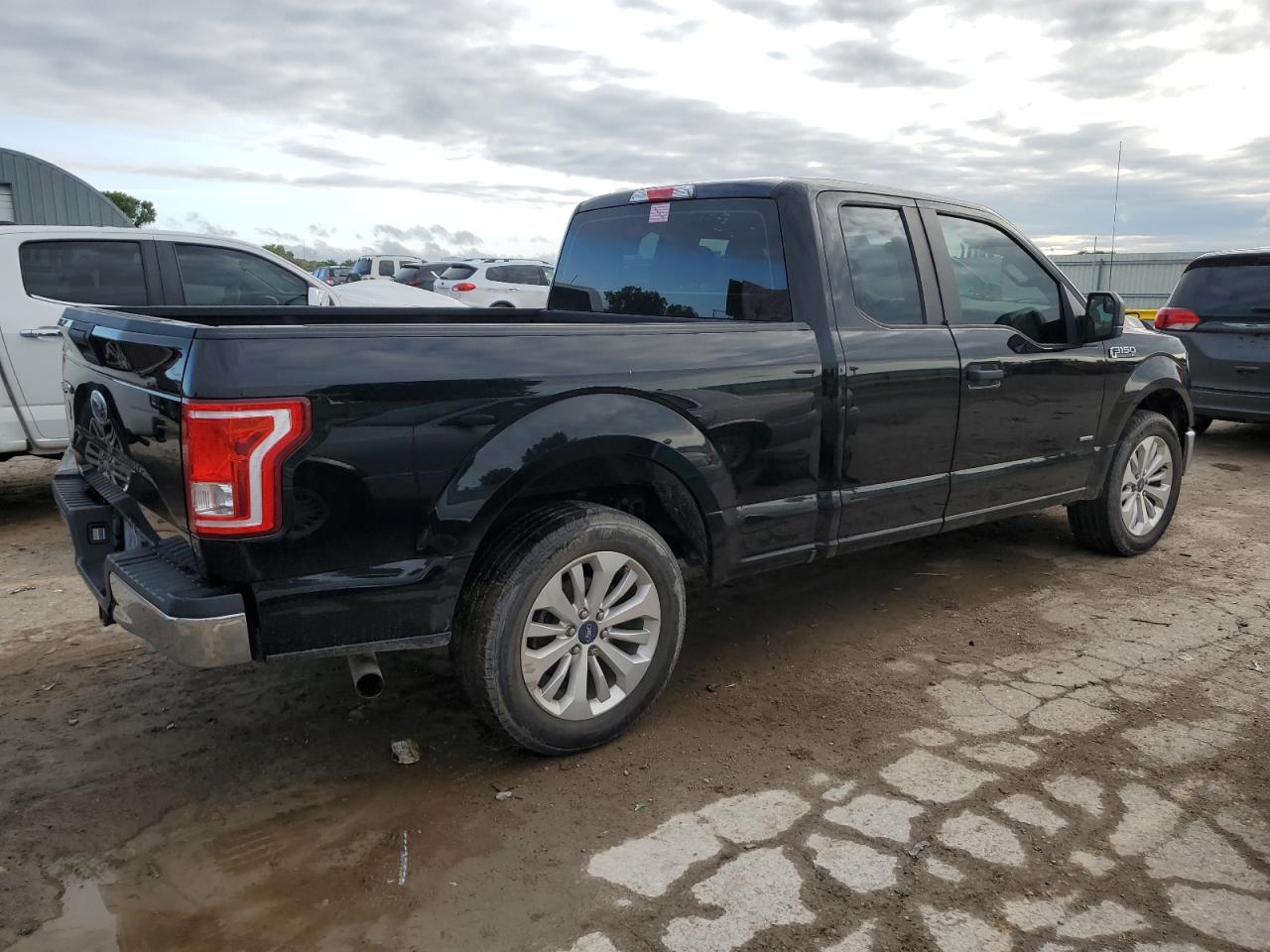 FORD F-150 SUPER CAB