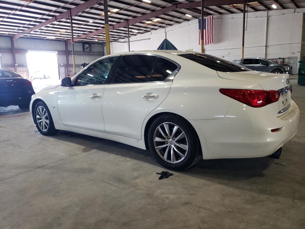 INFINITI Q50 BASE