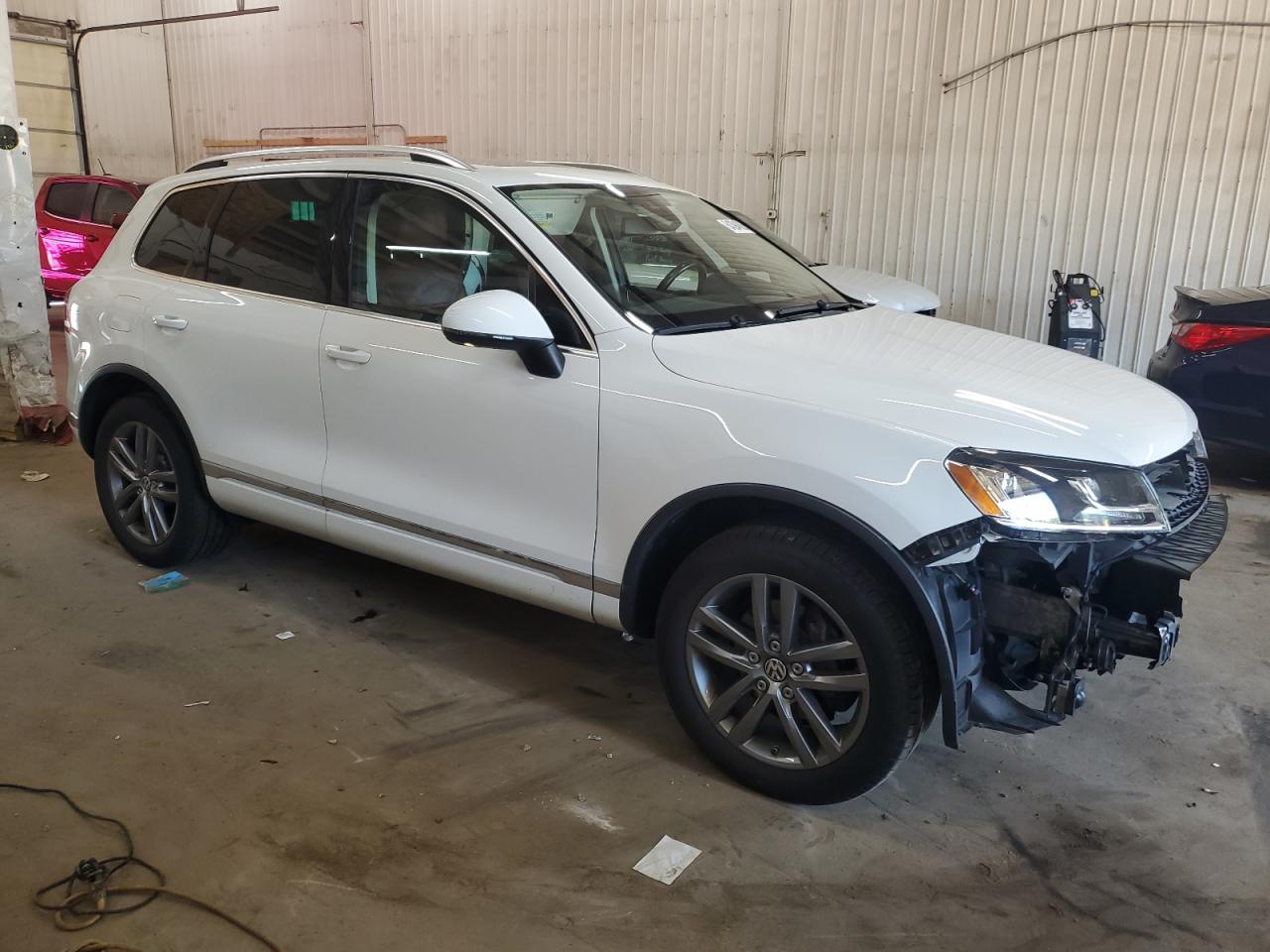 Volkswagen Touareg v6 2015