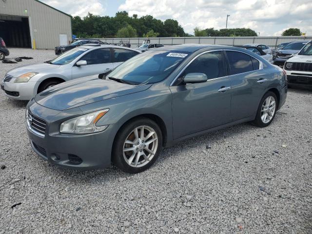 NISSAN MAXIMA S